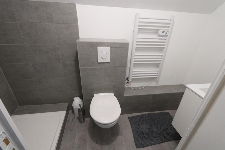 Bathroom 2, Homeday Appartement Typfe F4 Ferme Klein B, Bas-Rhin