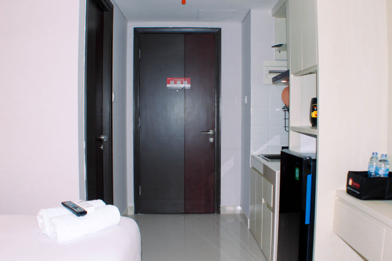 Bedroom 2, Simple and Cozy Studio Room at Pollux Chadstone Apartment By Travelio, Cikarang
