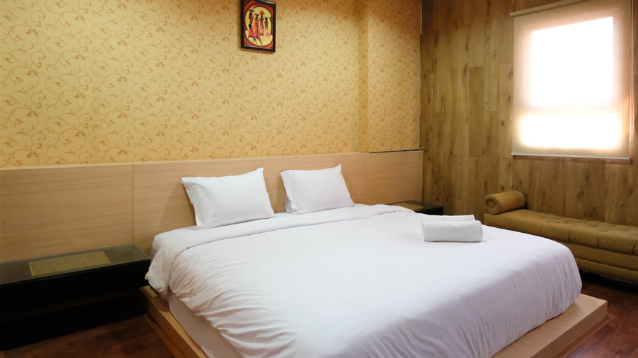 Spacious Japanese Style Studio at Puncak Permai Apartment By Travelio, Surabaya