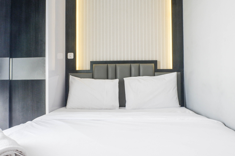 Bedroom 2, Spacious and Strategic 1BR Apartment at Gunawangsa Tidar By Travelio, Surabaya