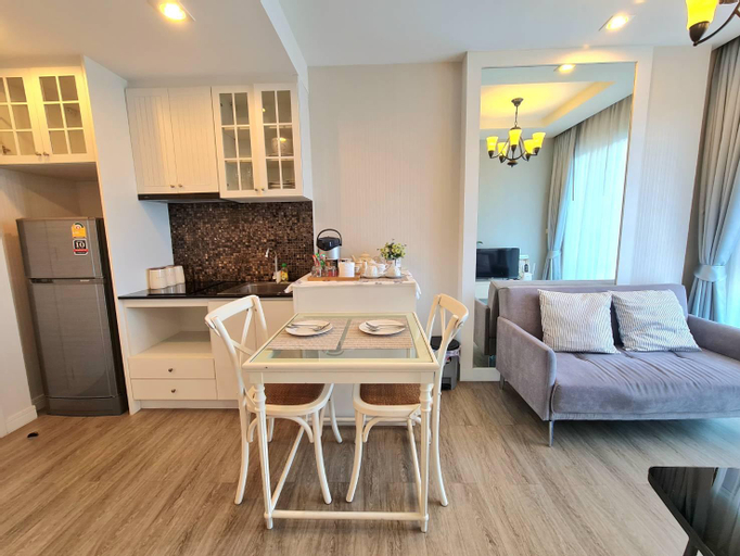 2, Aster room @The Blu X condo B, Muang Chon Buri