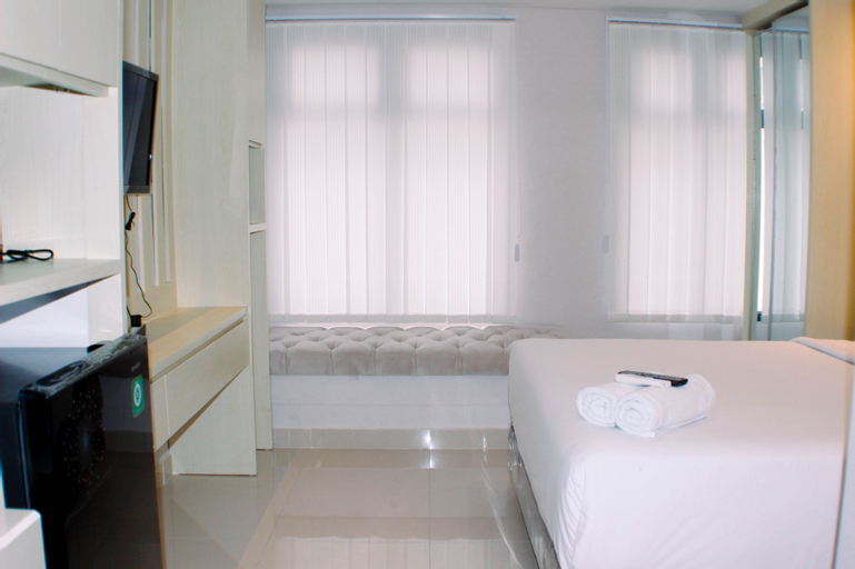 Exterior & Views 1, Simple and Cozy Studio Room at Pollux Chadstone Apartment By Travelio, Cikarang