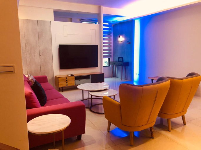 Public Area, Joyce Kinmen Vacation House: Close to Kinmen City Center, Tong'an Ferry Terminal. High CP value, with parking. Suitable for comfortable detached living., Kinmen