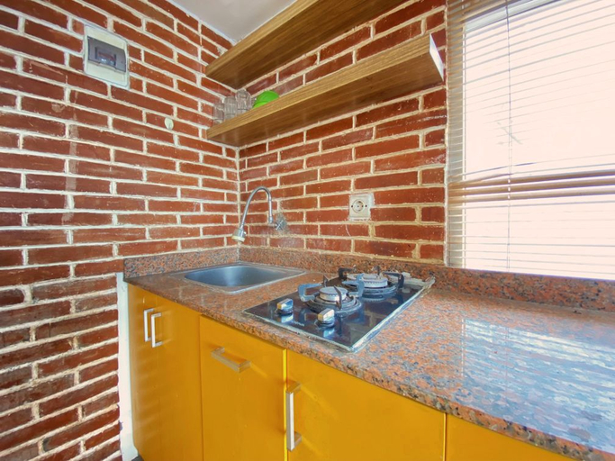 Others 2, Spacious and Unique 1BR at Jarrdin Cihampelas Apartment By Travelio, Bandung