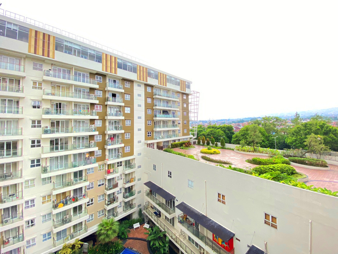 Exterior & Views 3, Homey and Cozy 2BR at Gateway Pasteur Apartment By Travelio, Bandung