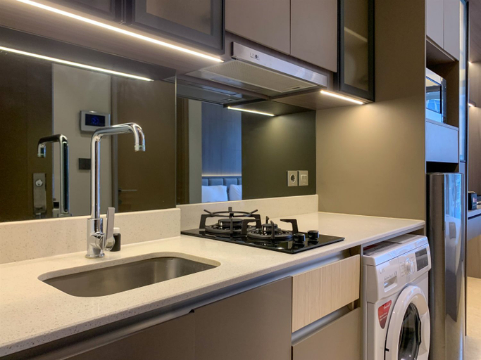 Others 4, Warm and Modern Look Studio Room at Gold Coast Apartment By Travelio, Jakarta Utara