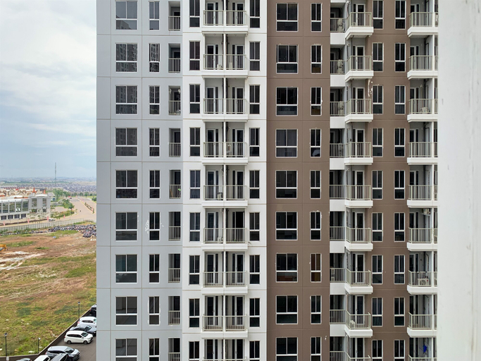 Exterior & Views, Minimalist and Restful Studio at Tokyo Riverside PIK 2 Apartment By Travelio, Tangerang