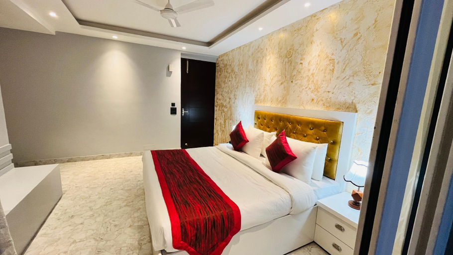 Bedroom 2, Hotel VS Residency, Gurgaon