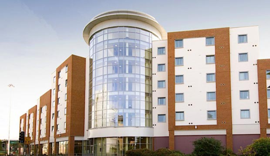 Exterior & Views 2, Premier Inn Reading Central, Reading