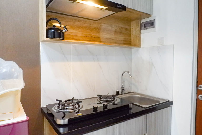Others 4, Scenic Modern Studio Apartment at Gunawangsa Tidar By Travelio, Surabaya