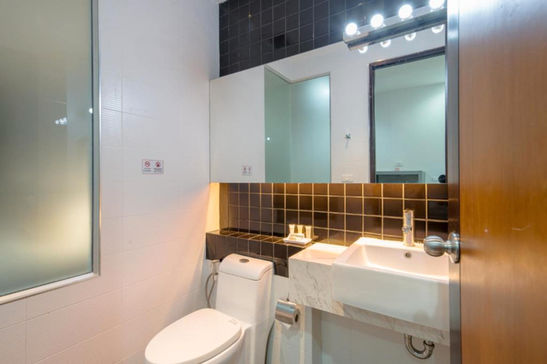 Bathroom 5