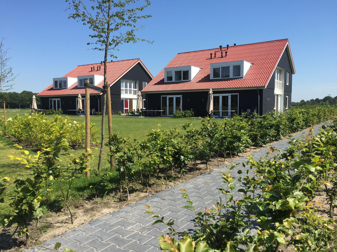 Others 5, Large Luxury Villa in a National Park, Steenwijkerland