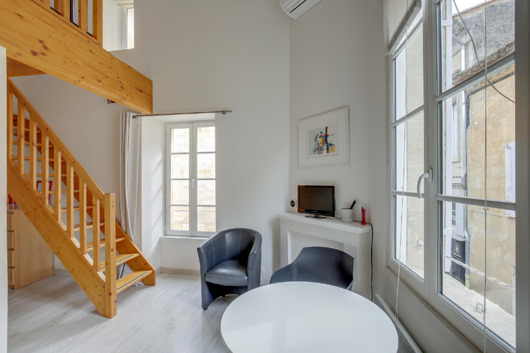 Others 5, LOGIS ANDRAUD STUDIOS, Gironde