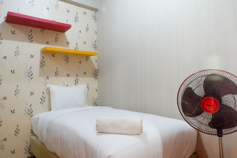 Bedroom 3, Comfortable 2BR Apartment at Puncak Permai By Travelio, Surabaya