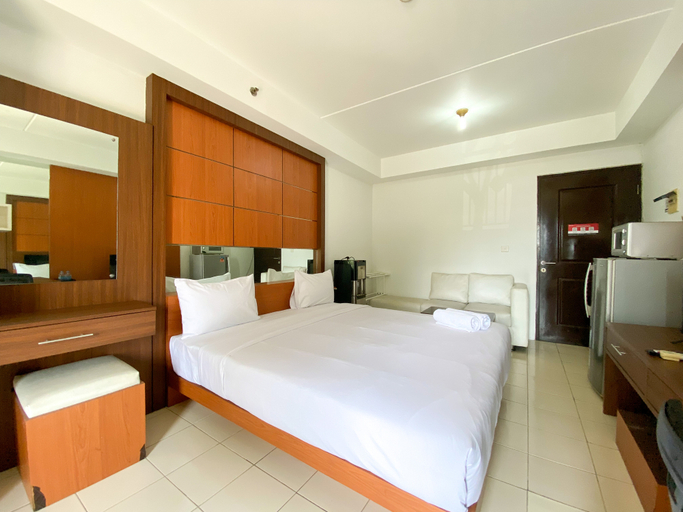 Bedroom 2, Simply Look Studio Metropark Condominium Jababeka Apartment By Travelio, Cikarang