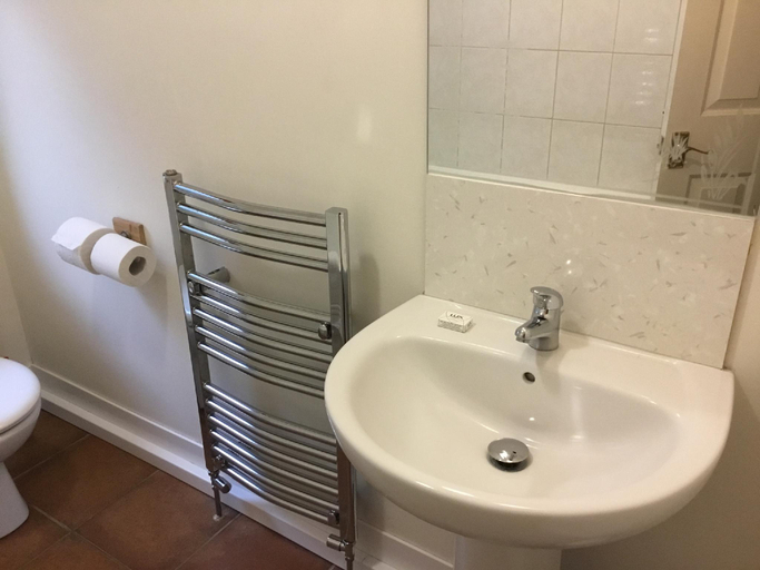 Bathroom 3, The Burnside, Durham