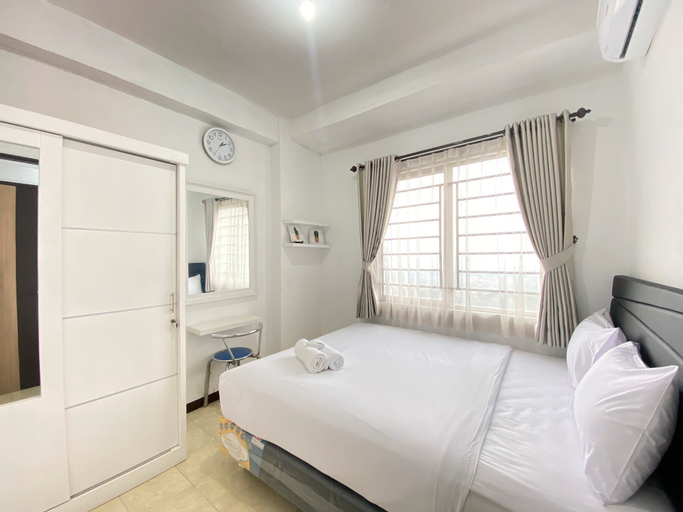 Bedroom 2, Homey 2BR Furnished  Apartment at The Edge Bandung By Travelio, Cimahi