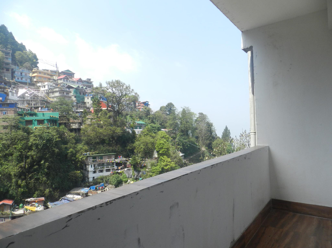 Others 5, Dik's Home, Darjiling
