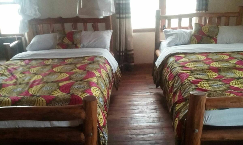 Bedroom 4, Tembo safari lodge , Busongora