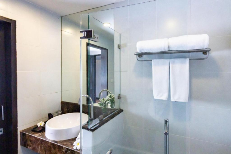 Bathroom 5, FuramaXclusive Sandara Hua Hin, Cha-Am