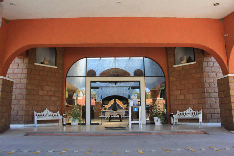 Exterior & Views 1, Hotel Mesón del Puente, Acámbaro