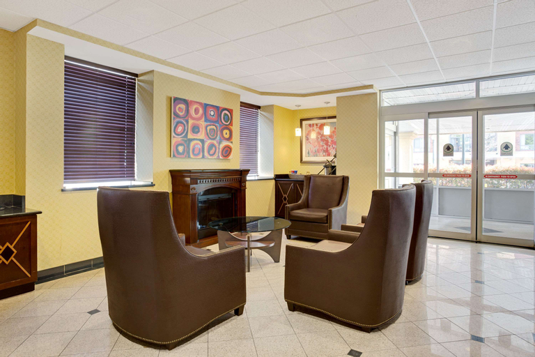 Public Area 2, Days Inn by Wyndham Silver Spring, Montgomery