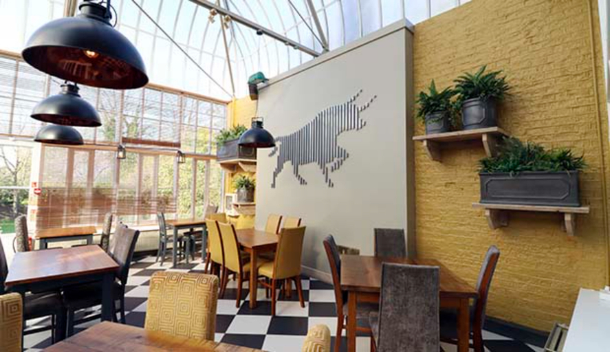 Food & Drinks 4, Premier Inn London Croydon South - A212, London
