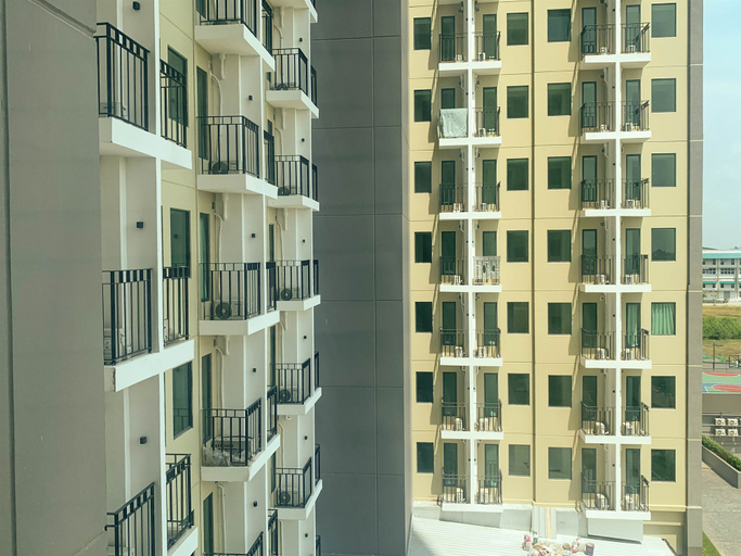 Exterior & Views, Homey and Compact Studio Apartment Osaka Riverview PIK 2 By Travelio, Tangerang
