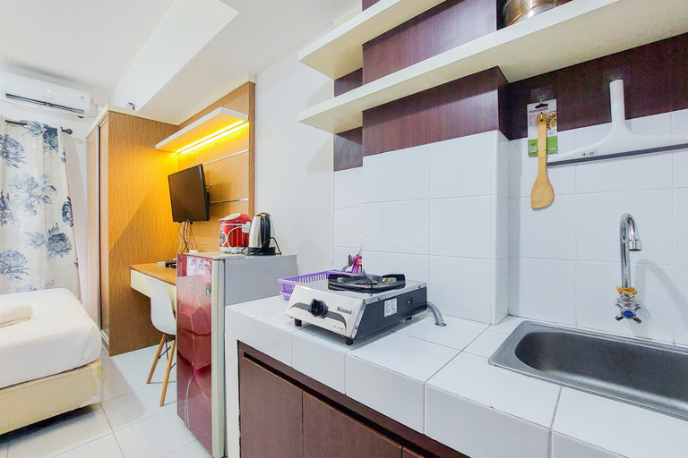 Others 2, Homey and Elegant Studio Amazana Serpong Apartment By Travelio, Tangerang Selatan