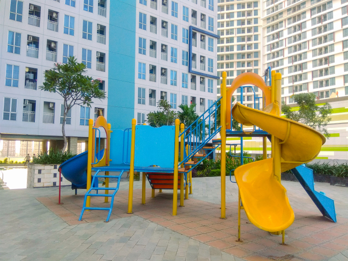 Family & Kids, Modern and Comfy Studio at Grand Dhika City Apartment By Travelio, Bekasi