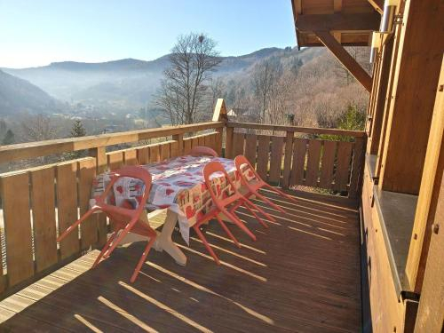Chalet in lovely rich forest setting with a beautiful view, Vosges