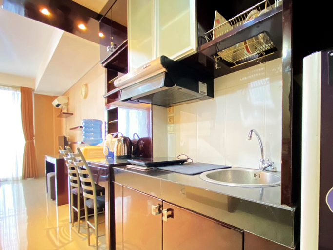Others 5, Warm and Cozy Studio at Dago Suites Apartment By Travelio, Bandung
