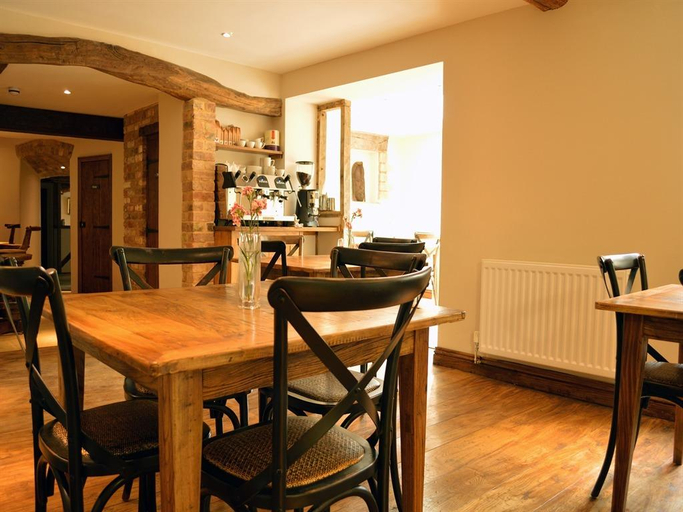 Food & Drinks 4, The Plough Inn, Gloucestershire