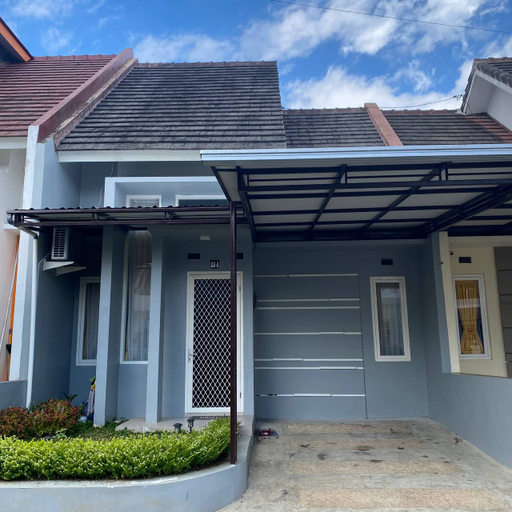 Exterior & Views 1, Villa Singgah Sare Kota Batu (permanently closed), Malang