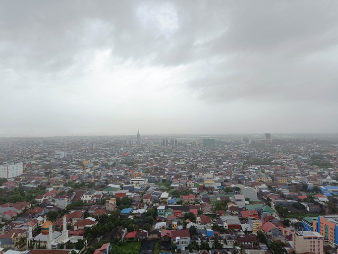 Exterior & Views 4, Nice and Comfortable Studio at Vida View Makassar By Travelio, Makassar
