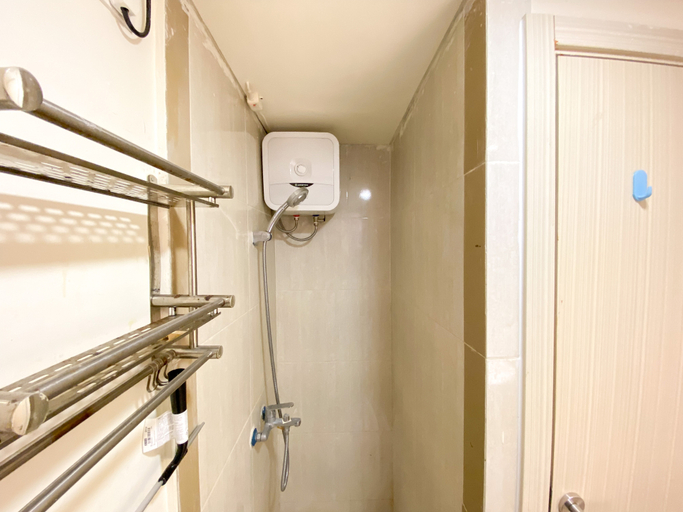 Bathroom 5, Tranquil Designed 2BR at Meikarta Apartment By Travelio, Cikarang