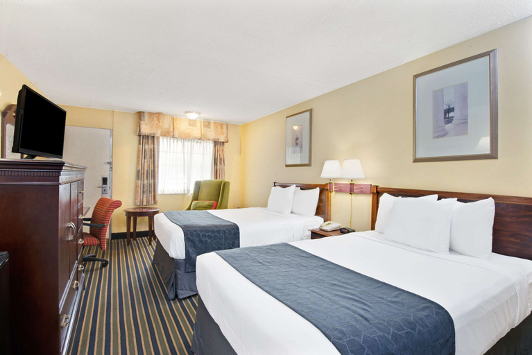 Bedroom 3, Days Inn by Wyndham Towson, Baltimore