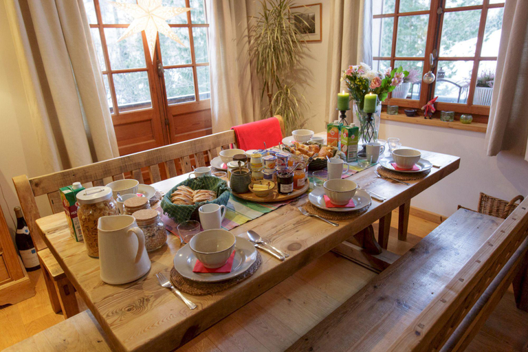 Others 3, The Guest House, Haute-Savoie