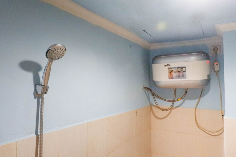 Bedroom 3, Comfortable 2BR Apartment at Puncak Permai By Travelio, Surabaya