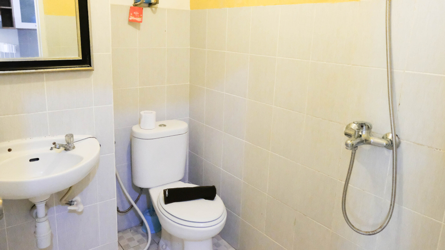 Bedroom 4, Best Choice and Homey 2BR at Puncak Kertajaya Apartment By Travelio, Surabaya
