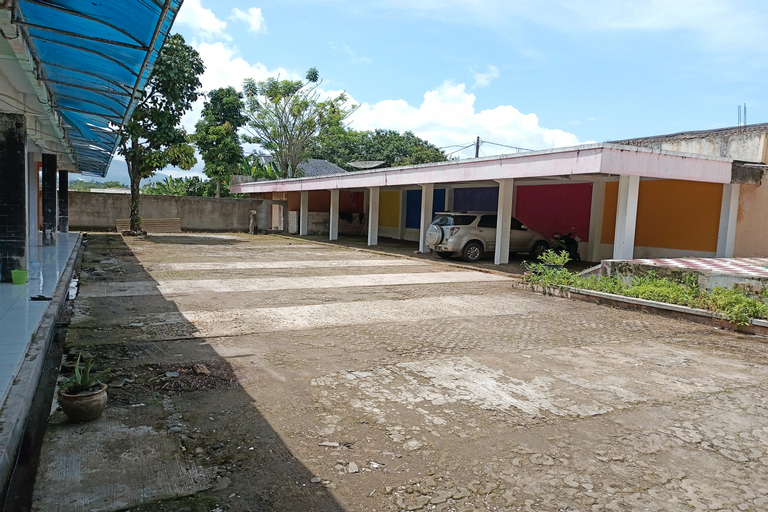 Exterior & Views 2, SPOT ON 92031 Wisma Galung Syariah, Sukabumi