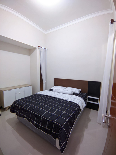 Bedroom 2, Alina Villa Batu, Malang