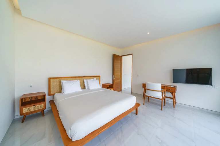 Bedroom 2, Villa Besso Padonan: Modern & Minimalist 2BR Villa in Canggu, Badung