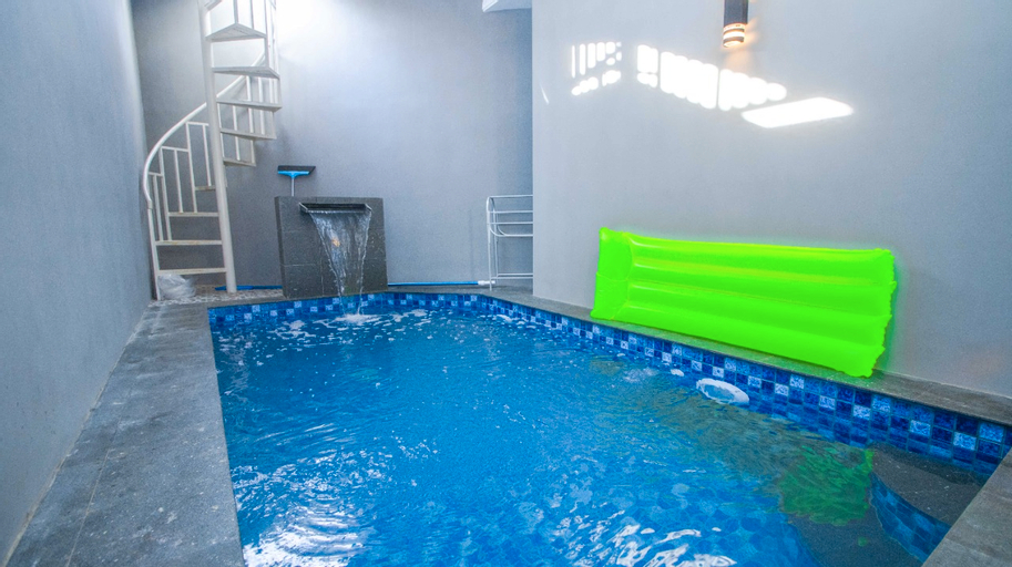 Sport & Beauty, Villa Cendana Syariah | Private Pool | Rooftop Mountain View, Malang
