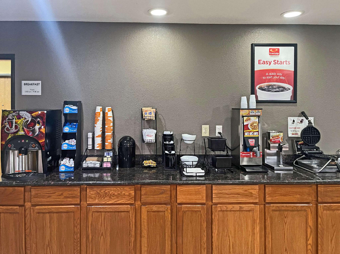 Food & Drinks 5, Econo Lodge Chillicothe, Peoria