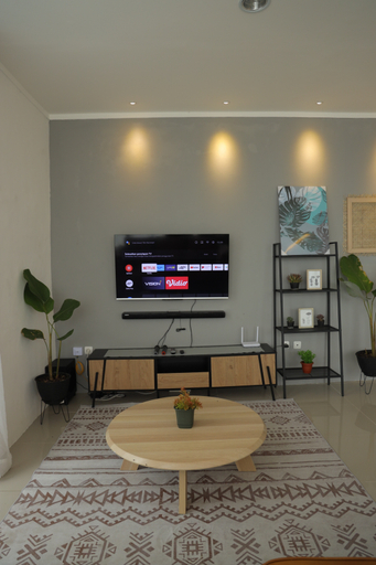 D'Stone Mountain Villa By Hi Villas, Bandung