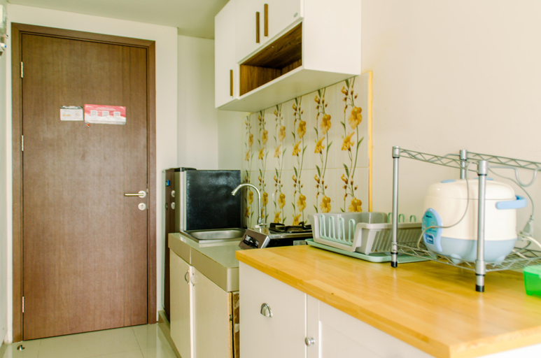 Others 4, Comfort and Homey Studio at Parkland Avenue Apartment By Travelio, Tangerang Selatan