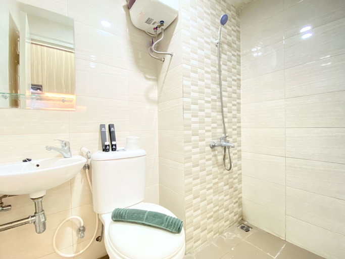Bedroom 5, Homey Studio Room at Grand Asia Afrika Apartment By Travelio, Bandung