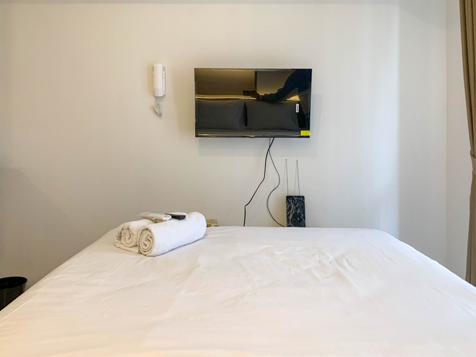 Bedroom 2, Homey Studio at Tokyo Riverside PIK 2 Apartment By Travelio, Tangerang
