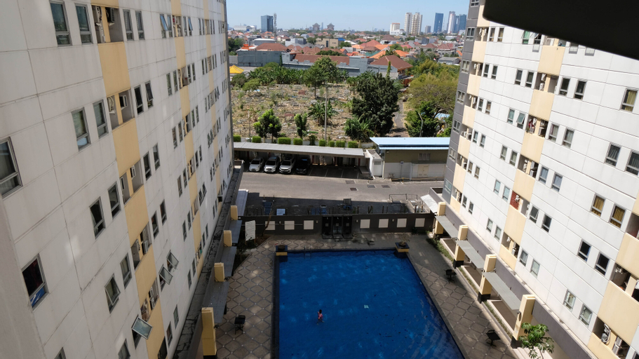 Exterior & Views, Nice and Tidy 2BR at Puncak Permai Apartment By Travelio, Surabaya